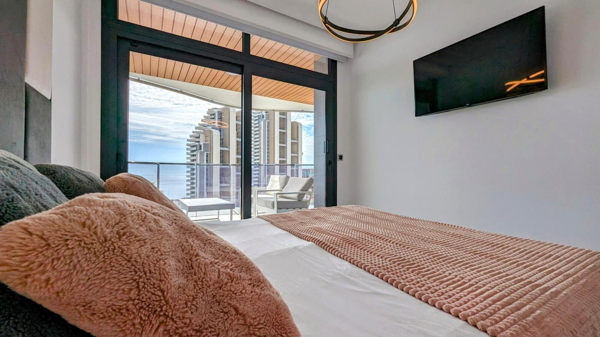 Sunset Waves Luxury Apartment Бенидорм Экстерьер фото